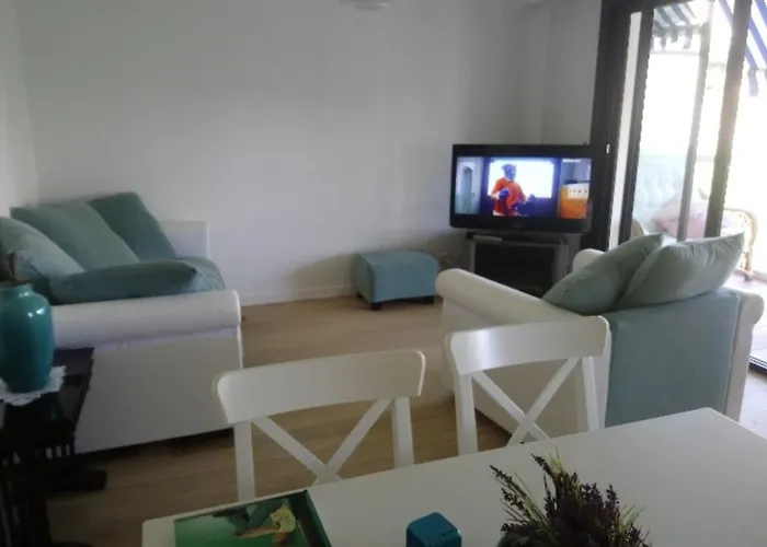 Apartment Spacious 70 M Flat With Balcony And Sea View! Cannes