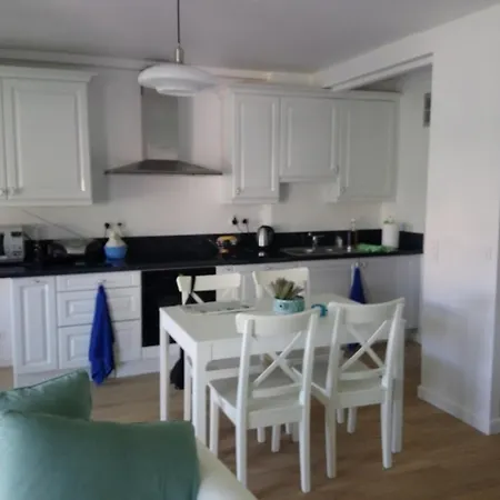 Spacious 70 M Flat With Balcony And Sea View! Канны